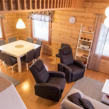 Holiday Rinnehuvilat Peippo Tatil Evi *